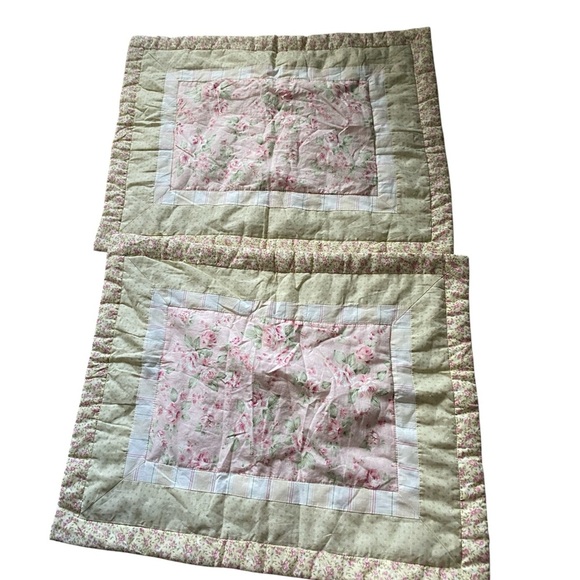 2 Vintage Shabby Chic Floral Patchwork Quilted Standard Cottagecore Pillow Shams - Picture 1 of 16